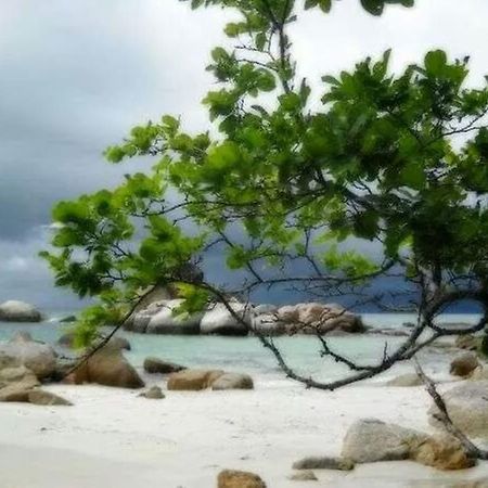 Pangkor Waterfall Beach Resort Kampung Teluk Nipah Exterior photo